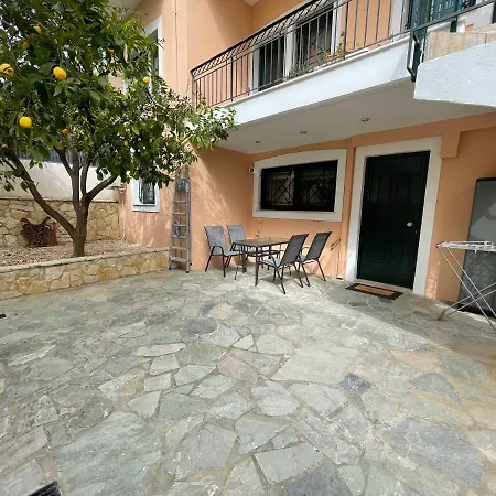 Nala's I Apartment
